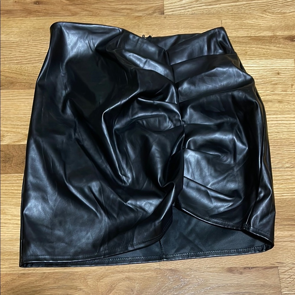 Windsor Black Ruched Pencil Mini Skirt